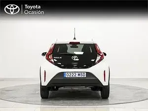 Usado Toyota Aygo Play 72 CV (52 kW) 2024 Blanco