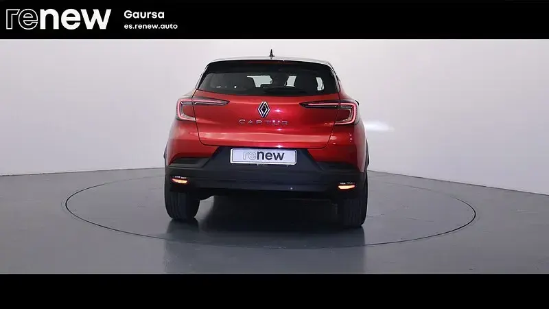 Käytetty Renault Captur Evolution 90 HP (66 kW) 2025 Punainen Katumaasturi