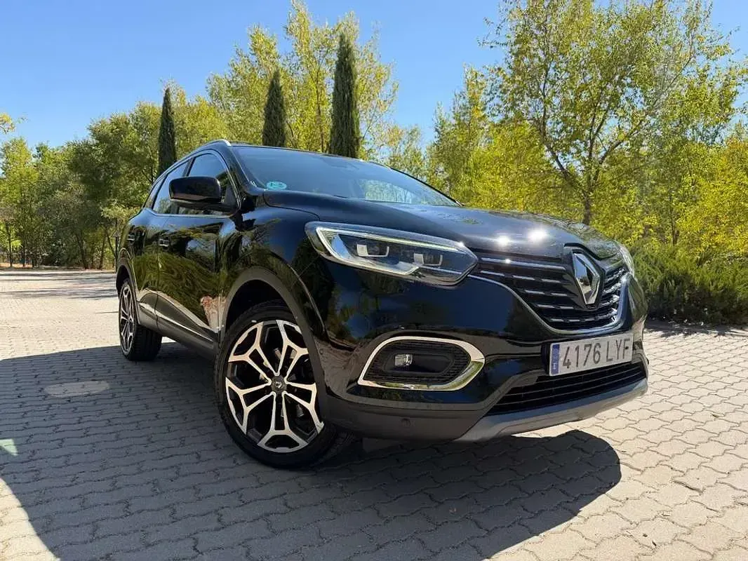 Usado Renault Kadjar Techno 140 CV (102 kW) 2022 Negro SUV