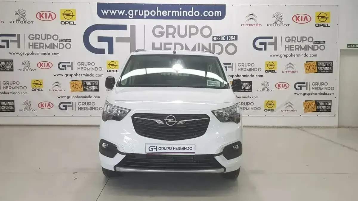 Usado Opel Combo Business Elegance 130 CV (95 kW) 2023 Blanco Monovolumen