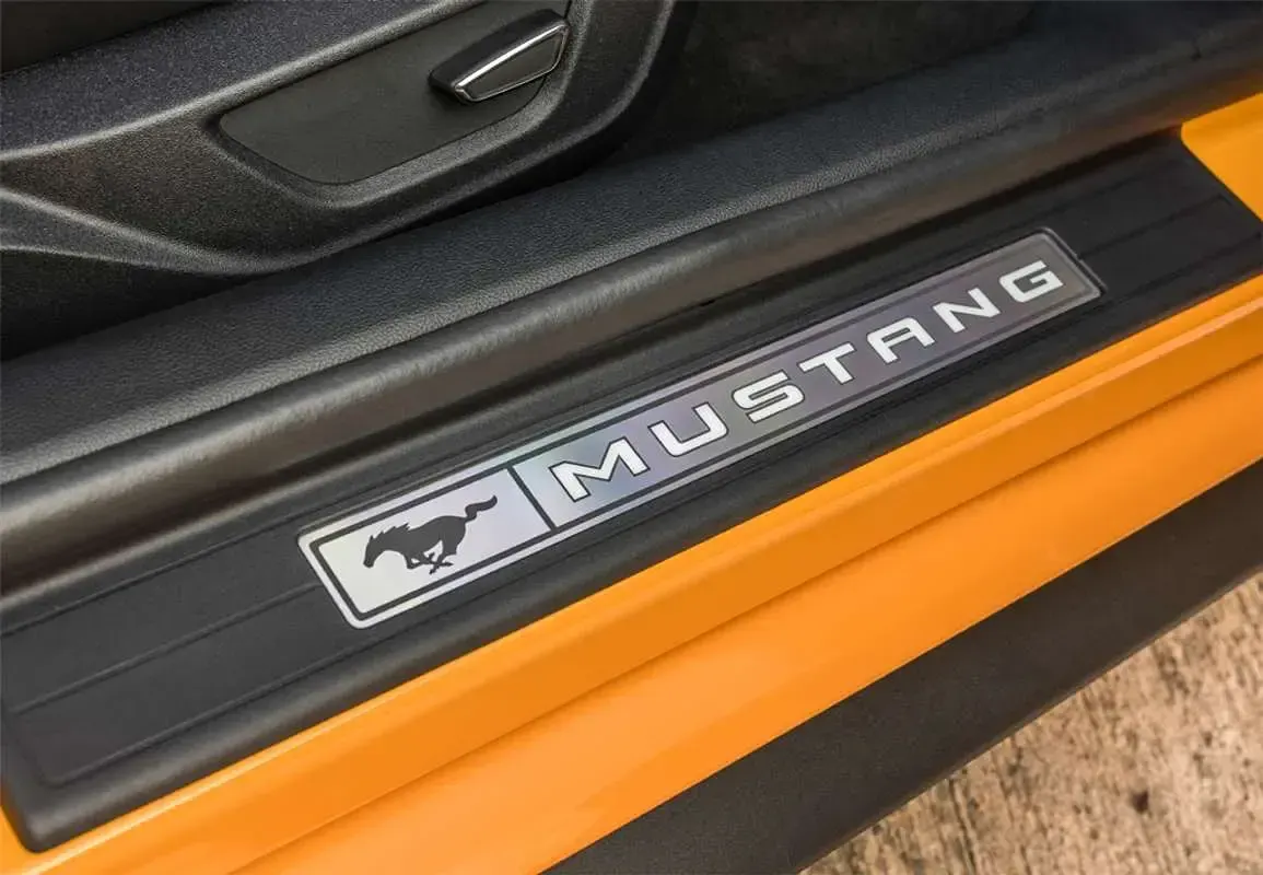 Usado Ford Mustang Fastback 314 CV (230 kW) 2016 Blanco Coupe