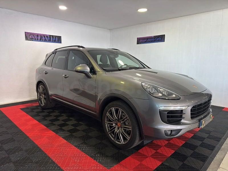 Usado Porsche Cayenne 262 CV (192 kW) 2016 Gris / plata SUV