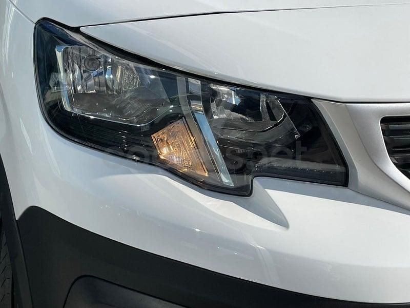 Usado Peugeot Rifter Active 100 CV (73 kW) 2021 Blanco Monovolumen