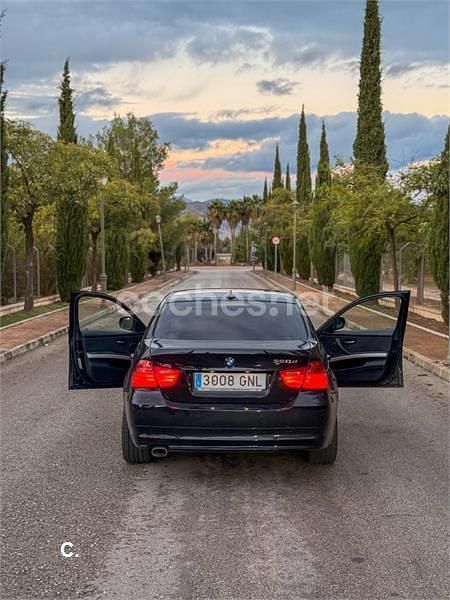 Negro Usado 2009 BMW 320 Berlina | 9200 € (Precio justo) - Imagen 1/4