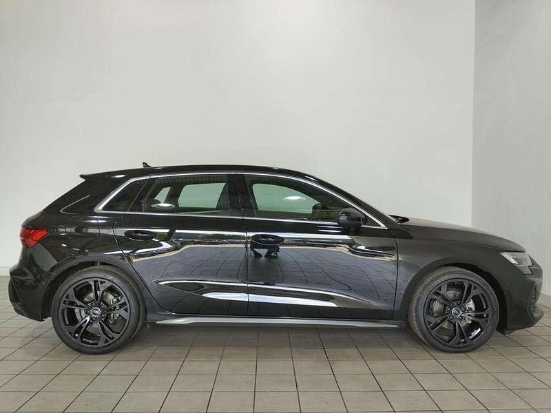 Usado Audi A3 Sportback e-tron 204 CV (150 kW) 2025 Negro Utilitario