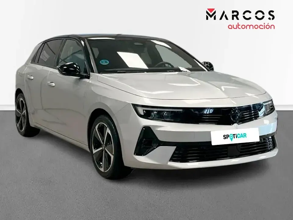Usado Opel Astra 130 CV (95 kW) 2024 Utilitario