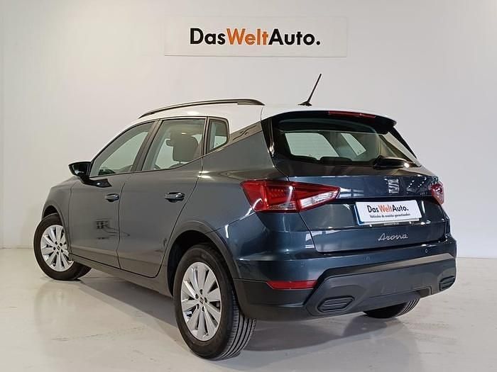 Usado Seat Arona Style 110 CV (80 kW) 2024 Gris SUV