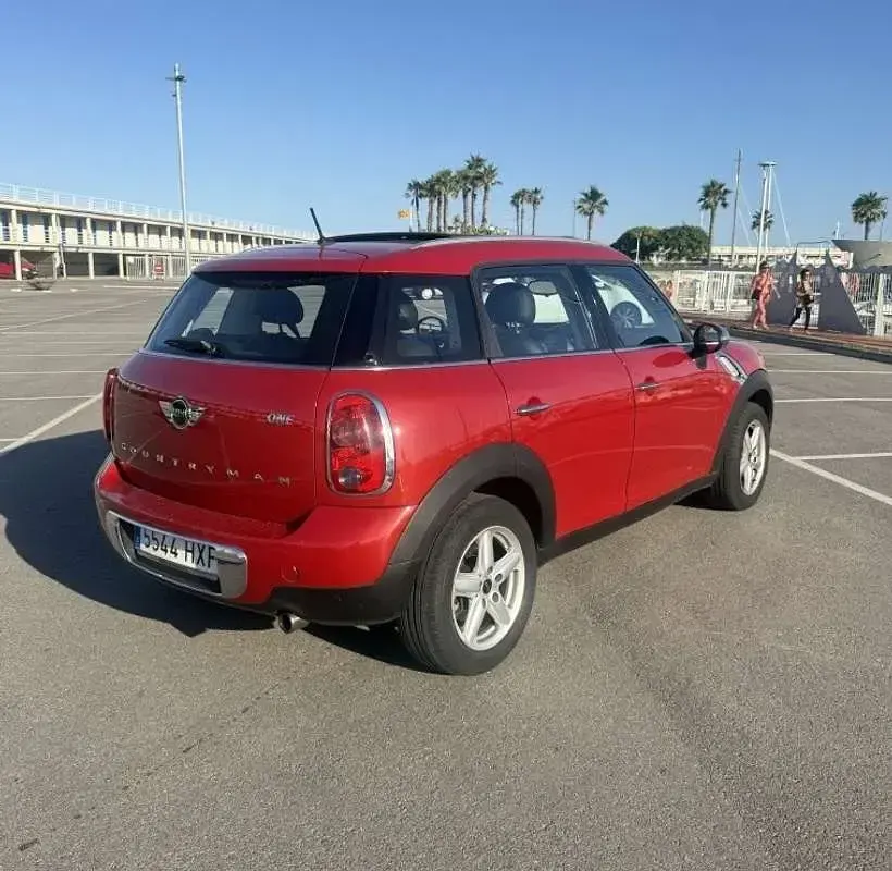 Usado Mini One Countryman 98 CV (72 kW) 2014 Rojo SUV