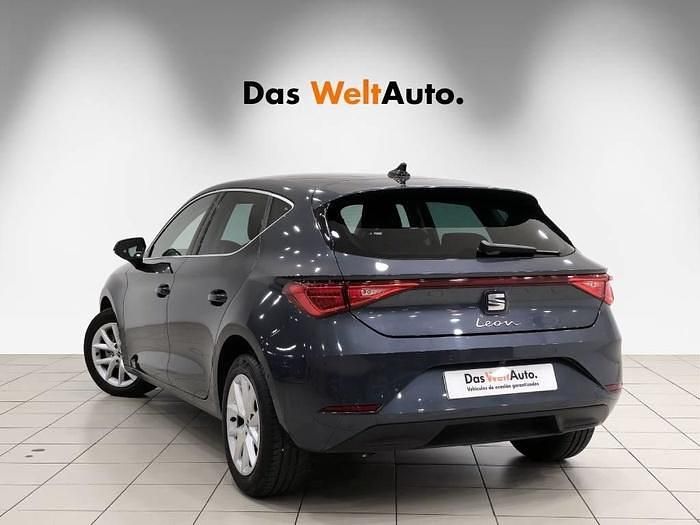 Usado Seat Leon Style 116 CV (85 kW) 2025 Gris