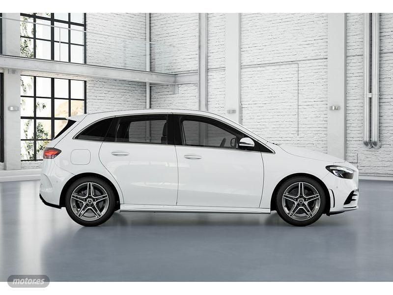 Usado Mercedes B250e 217 CV (159 kW) 2025 Blanco Monovolumen