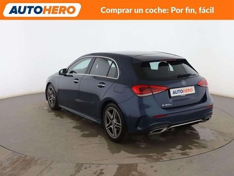 Usado Mercedes A180 109 HP (80 kW) 2020 Azul Citadino