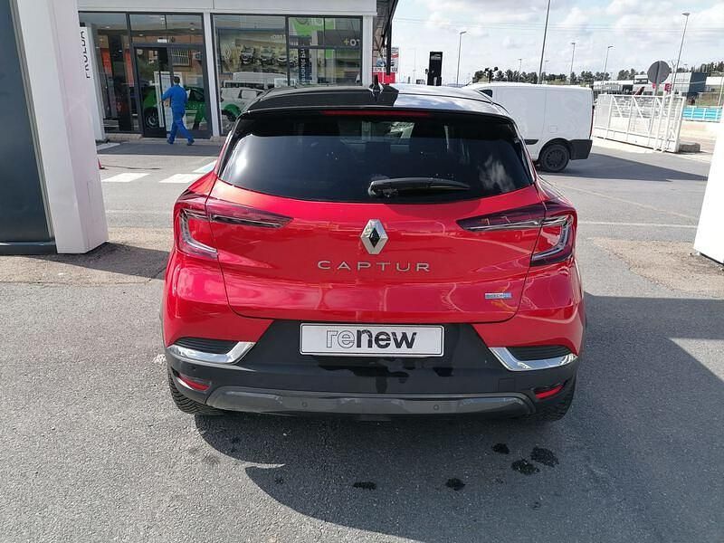 Usado Renault Captur Initiale Paris 160 CV (117 kW) 2021 Rojo SUV