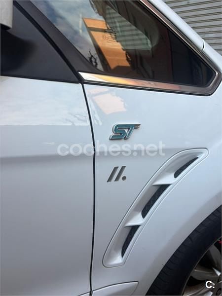 Usado Ford S-MAX Limited 140 CV (102 kW) 2013 Blanco Monovolumen