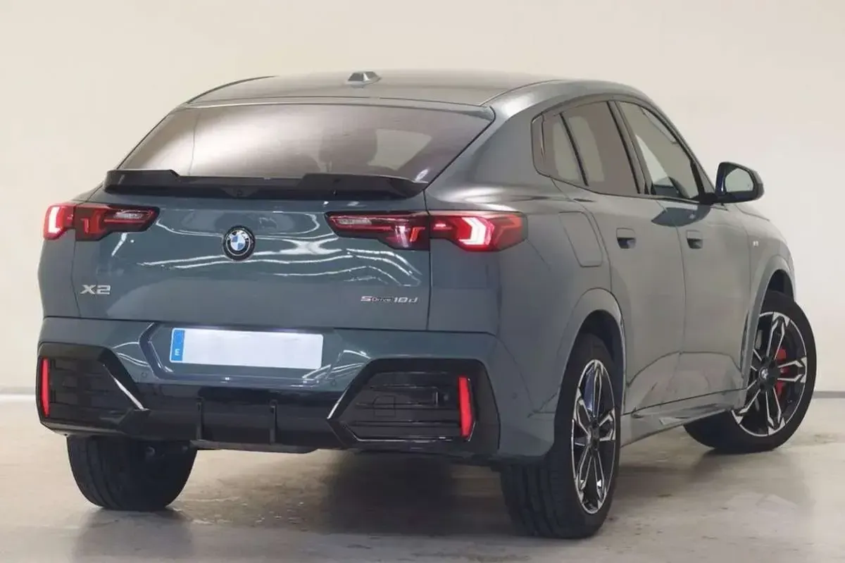 Usado BMW X2 M Sport 151 CV (111 kW) 2025 Verde SUV