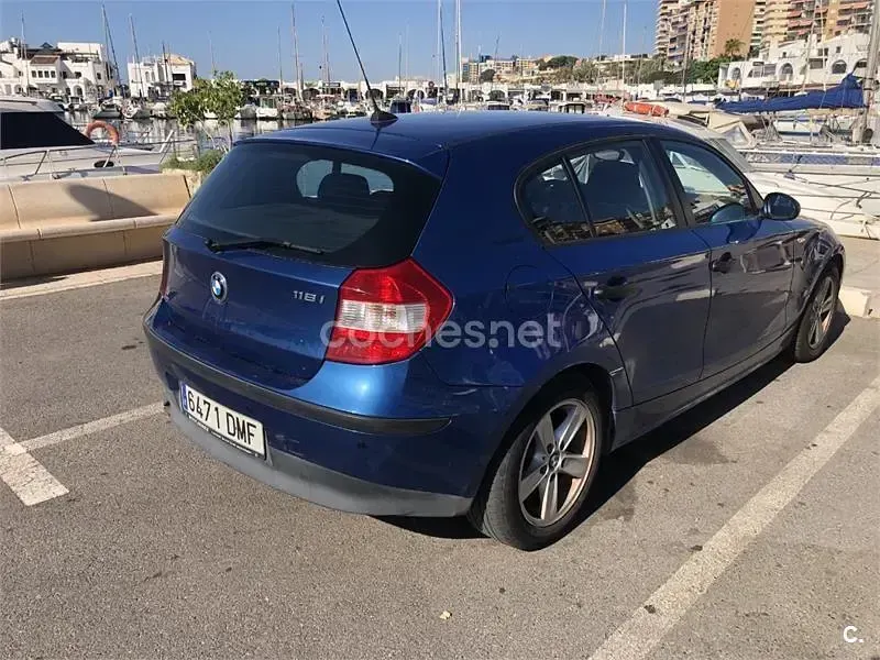 Usado BMW 118 129 CV (94 kW) 2005 Azul Utilitario