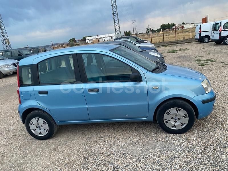 Usado Fiat Panda Dynamic 60 CV (44 kW) 2004 Azul Berlina