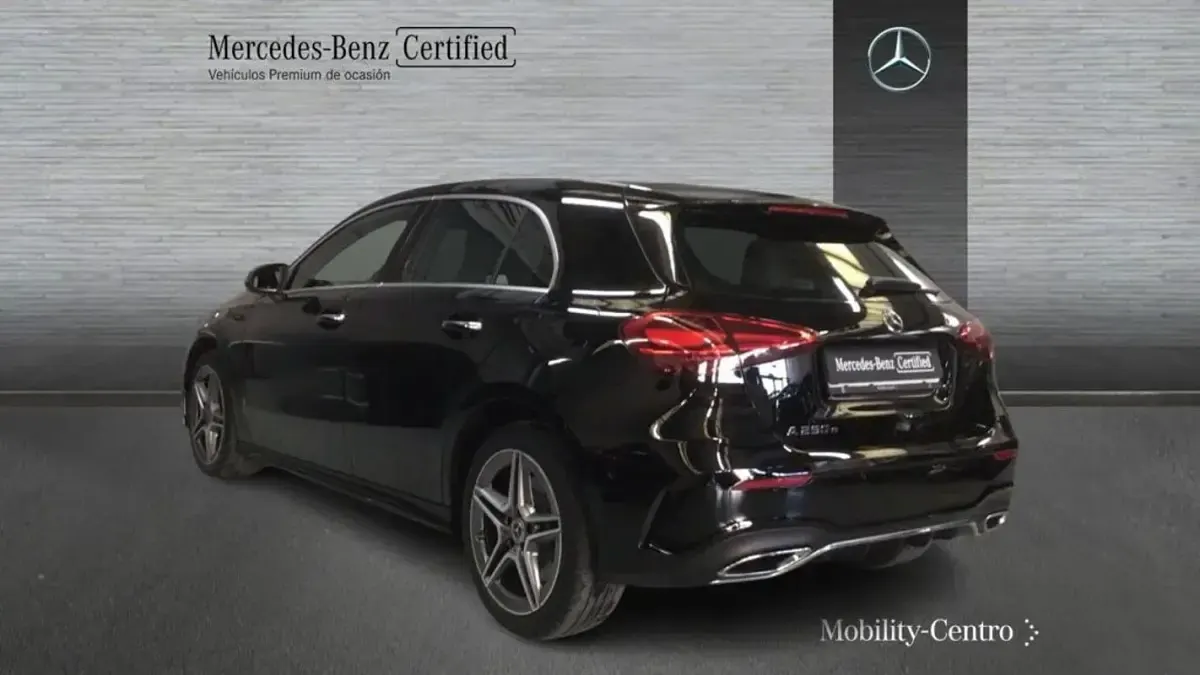 Usado Mercedes A250 163 CV (119 kW) 2025 Negro noche