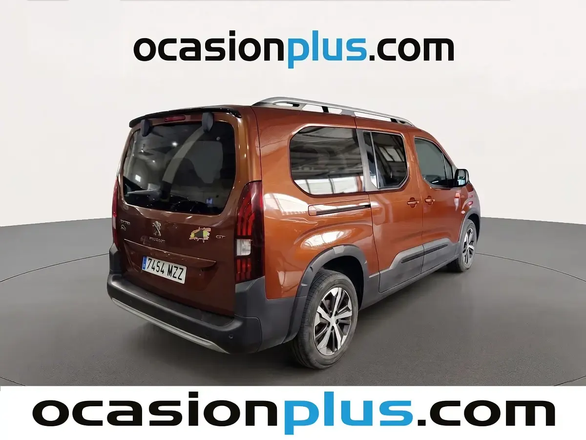 Usado Peugeot Rifter GT 131 CV (96 kW) 2022 Marrón Monovolumen
