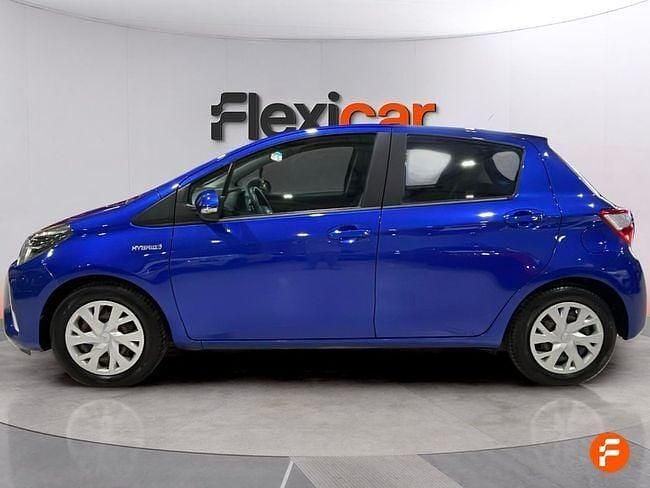 Usado Toyota Yaris Hybrid Business Edition 116 CV (85 kW) 2020 Azul