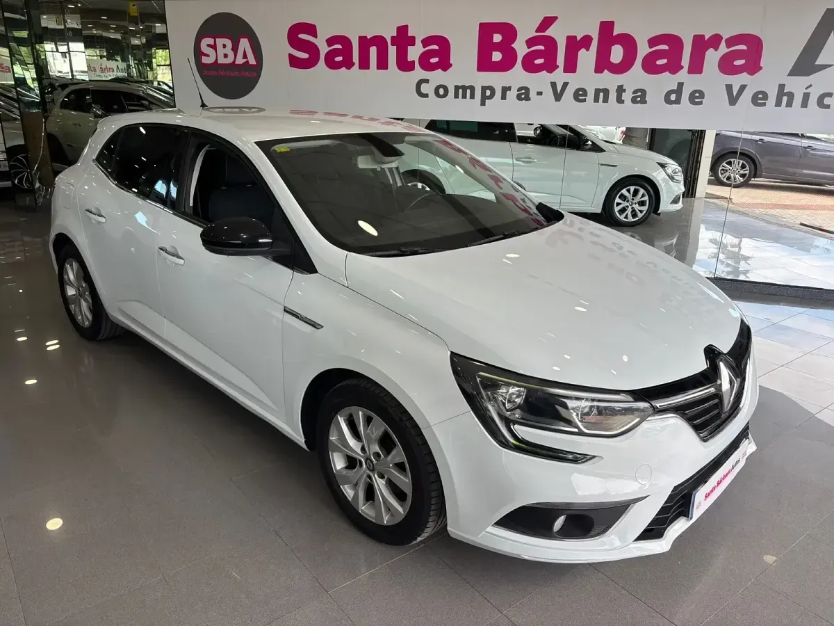 Usado Renault Mégane IV Business 115 CV (84 kW) 2020 Blanco
