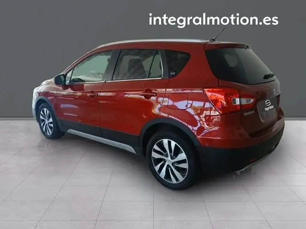 Usado Suzuki SX4 S-Cross GL 120 CV (88 kW) 2018 Blanco SUV