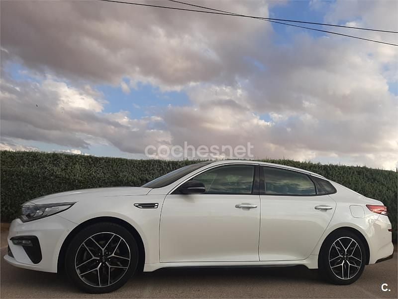 Usado Kia Optima GT-Line 136 CV (100 kW) 2019 Blanco Berlina