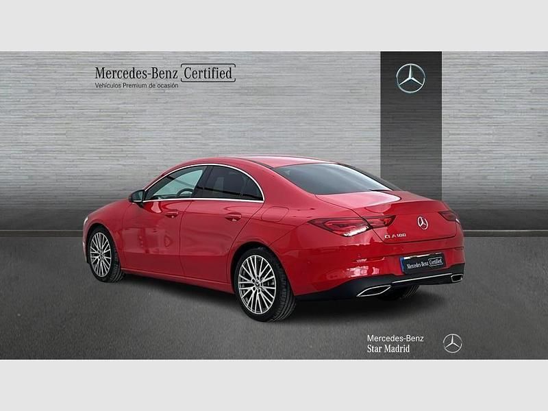 Usado Mercedes CLA180 Progressive 136 CV (100 kW) 2019 Rojo Berlina