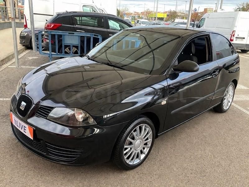 Usado Seat Ibiza Stylance 85 CV (62 kW) 2006 Negro Utilitario