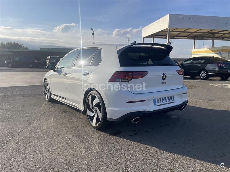 Usado VW Golf VIII GTI Clubsport 301 CV (221 kW) 2022 Blanco Berlina