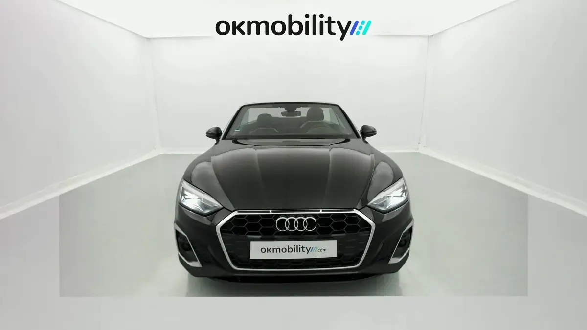 Usado Audi A5 Cabriolet S-Line 204 CV (150 kW) 2024 Mythosschwarz metálico Descapotable