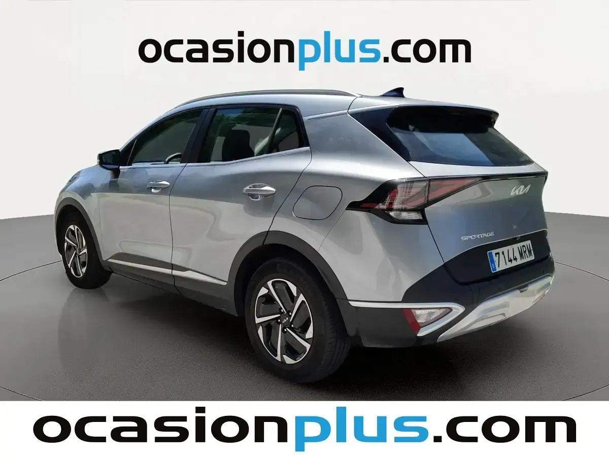 Usado Kia Sportage 150 CV (110 kW) 2024 Gris plata SUV