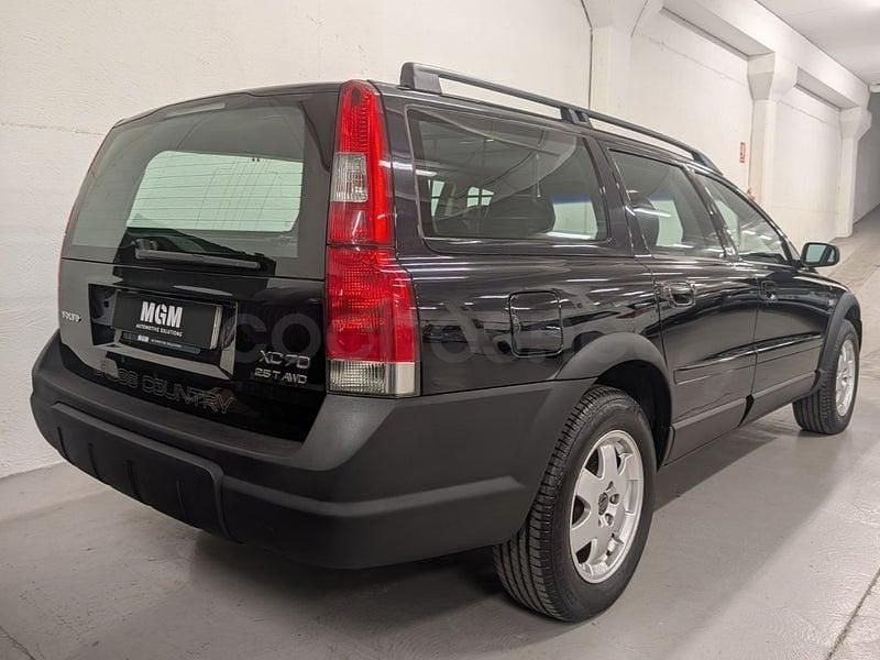 Begagnad Volvo XC70 210 HK (154 kW) 2004 Svart Kombi
