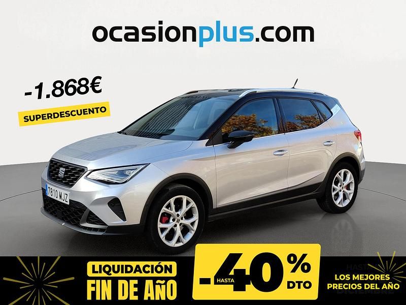 Gris Usado 2023 Seat Arona FR SUV | 20.550 € (Precio justo) - Imagen 1/4