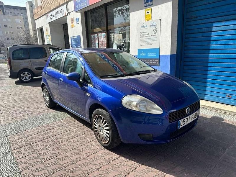 Käytetty Fiat Punto Dynamic 95 HP (69 kW) 2006 Sininen Viistoperä