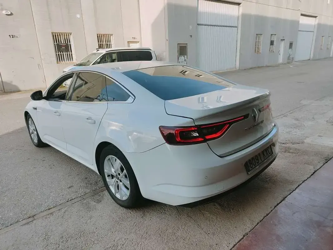 Usado Renault Talisman LIMITED 120 CV (88 kW) 2019 Blanco Berlina