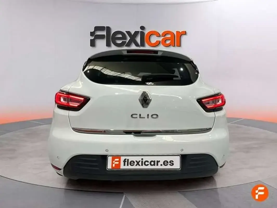 Usado Renault Clio Zen 91 CV (66 kW) 2019 Blanco Utilitario
