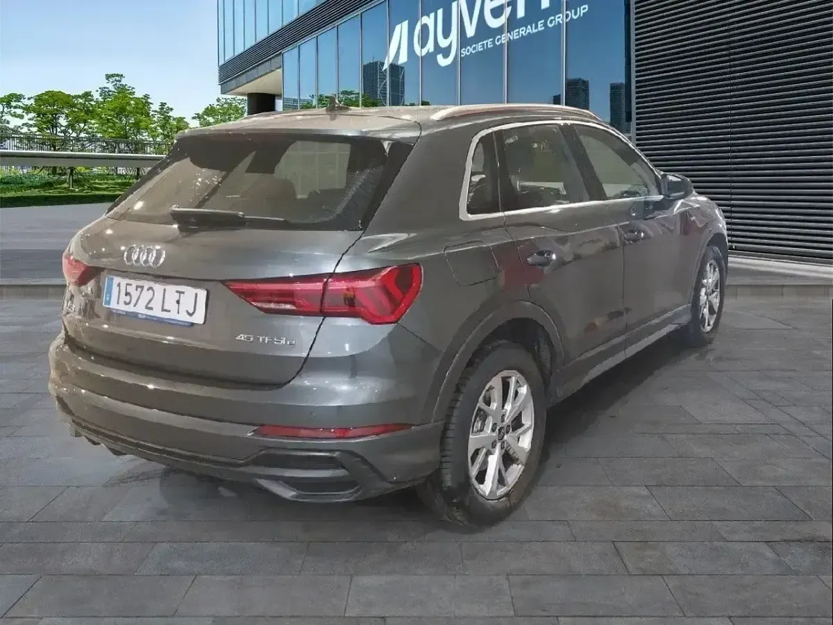 Usado Audi Q3 S-Line 245 CV (180 kW) 2021 Gris SUV