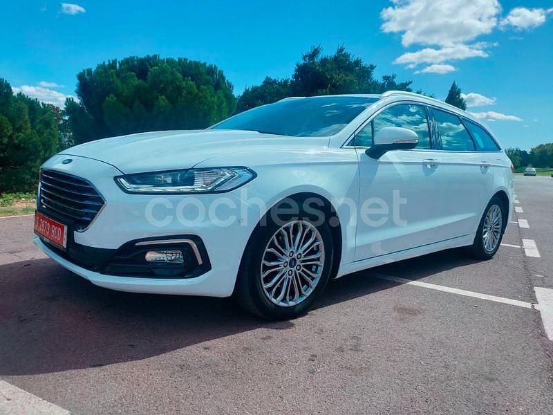 Blanco Usado 2022 Ford Mondeo Titanium Familiar | 17.950 € (Precio justo) - Imagen 1/4