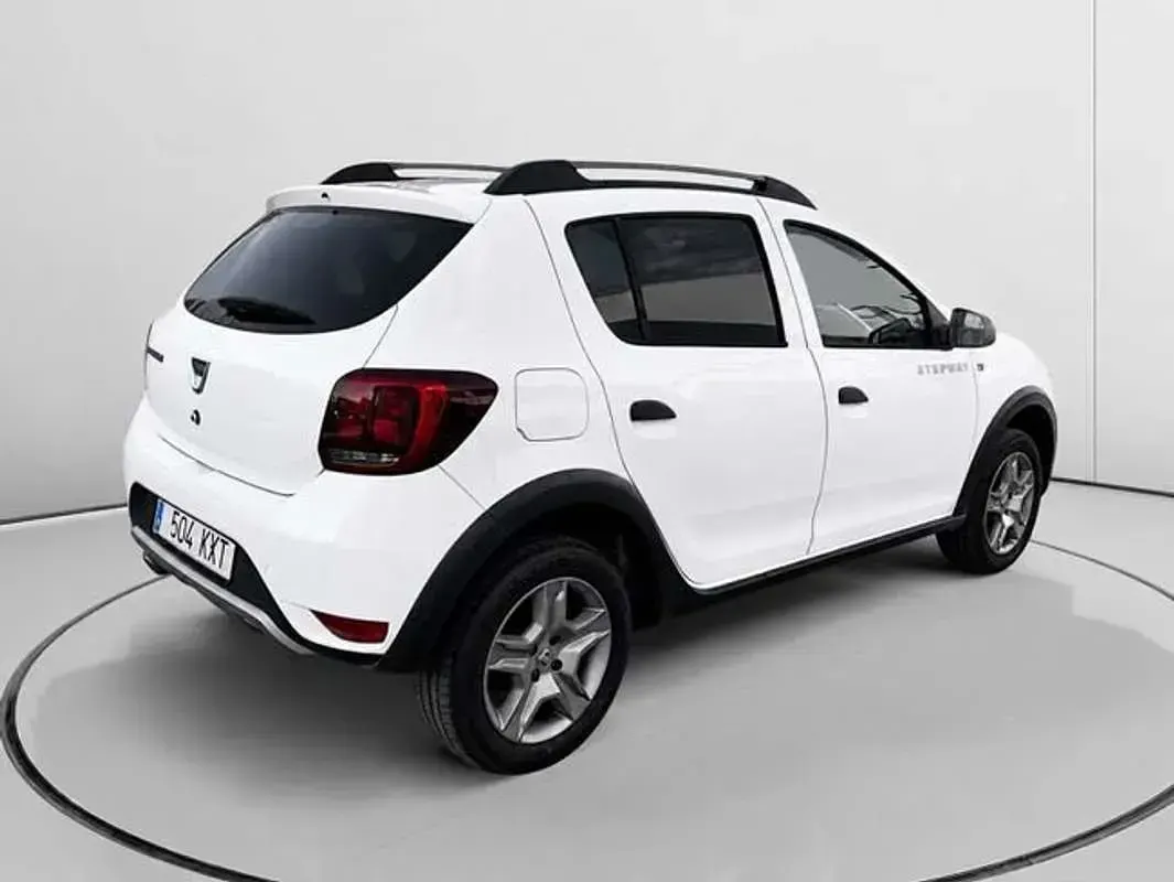 Usado Dacia Sandero Essentiel 90 CV (66 kW) 2019 Blanco Utilitario
