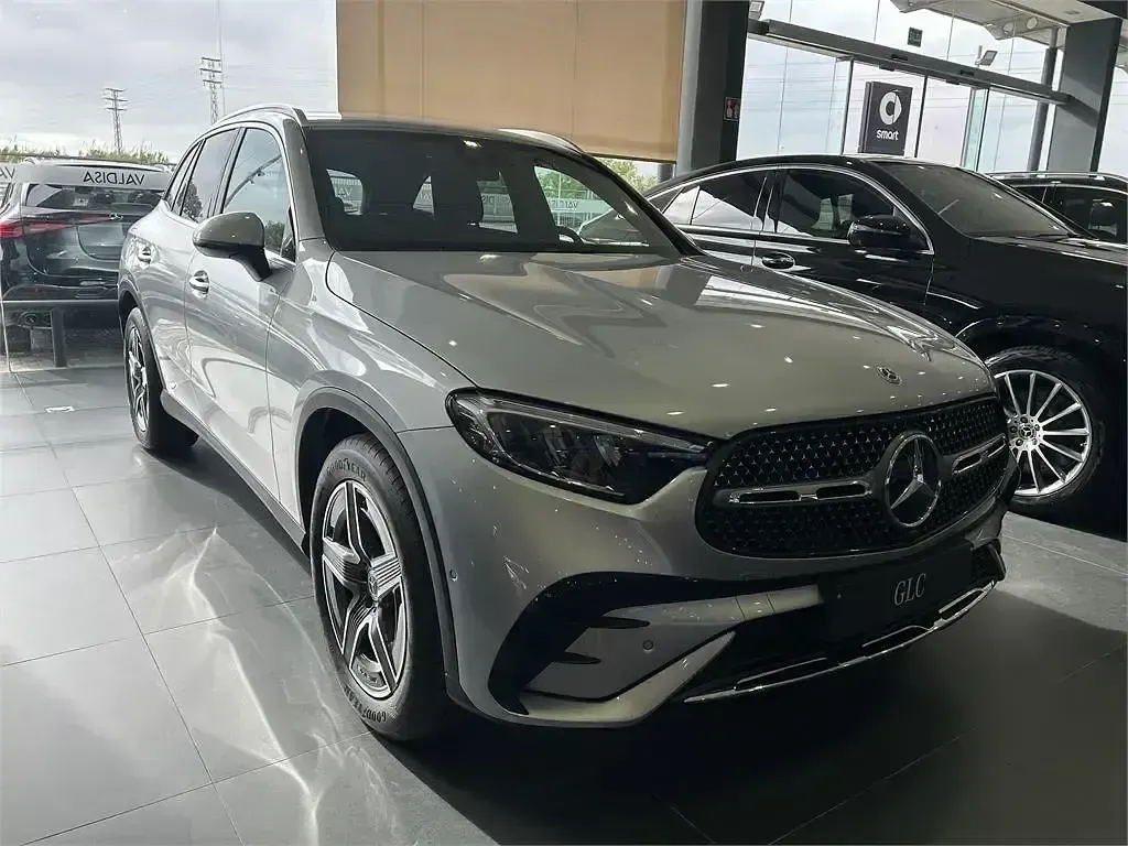 Nuevo Mercedes GLC220 197 CV (144 kW) 2026 Gris SUV