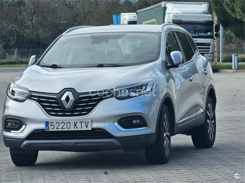 Usado Renault Kadjar Zen 115 CV (84 kW) 2019 Gris / plata SUV