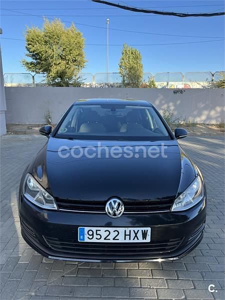 Usado VW Golf VII 110 CV (80 kW) 2014 Negro Berlina