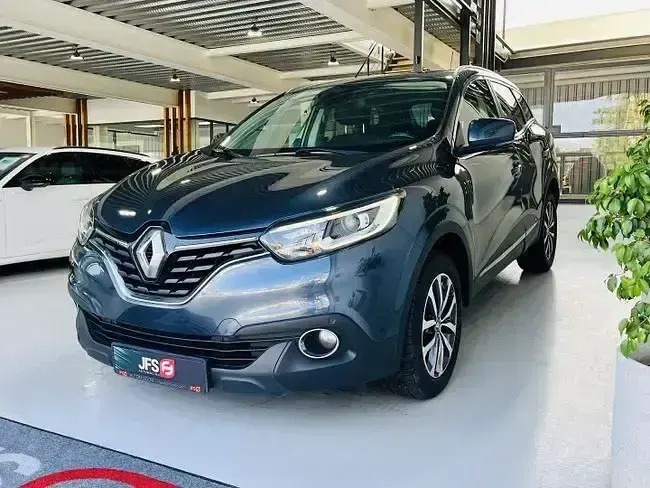 Usado Renault Kadjar Intens 111 CV (81 kW) 2017 Gris / plata SUV