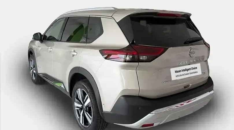 Usado Nissan X-Trail Tekna 158 CV (116 kW) 2023 Champagne silver SUV