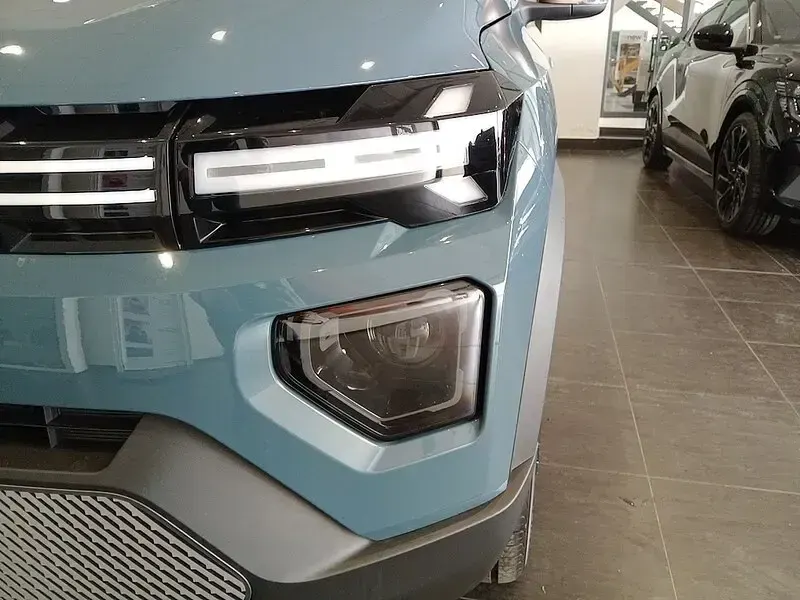 Usado Dacia Spring Extreme 73 kW (100 CV) 2026 Azul Utilitario
