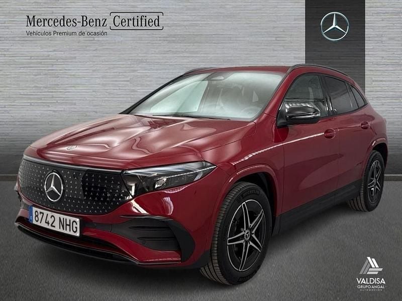 Rojo Usado 2025 Mercedes EQA250+ AMG SUV | 52.900 € (Caro) - Imagen 1/4