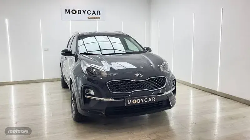 Usado Kia Sportage Plus 136 CV (100 kW) 2021 Gris SUV