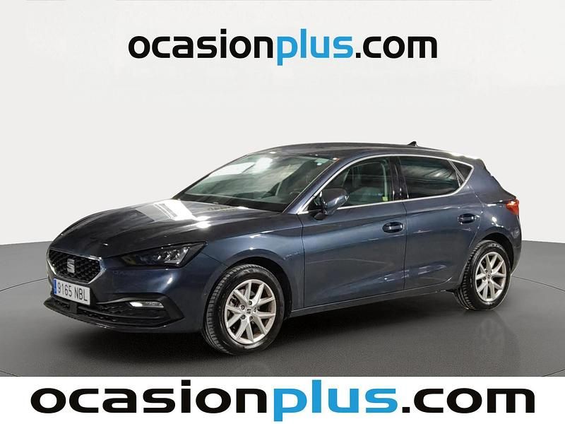 Usado Seat Leon Style 116 HP (85 kW) 2025 Cinzento Citadino