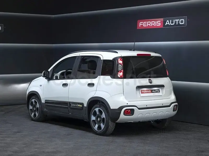Używany Fiat Panda Cross Cross 65 KM (47 kW) 2025 Biały Hatchback