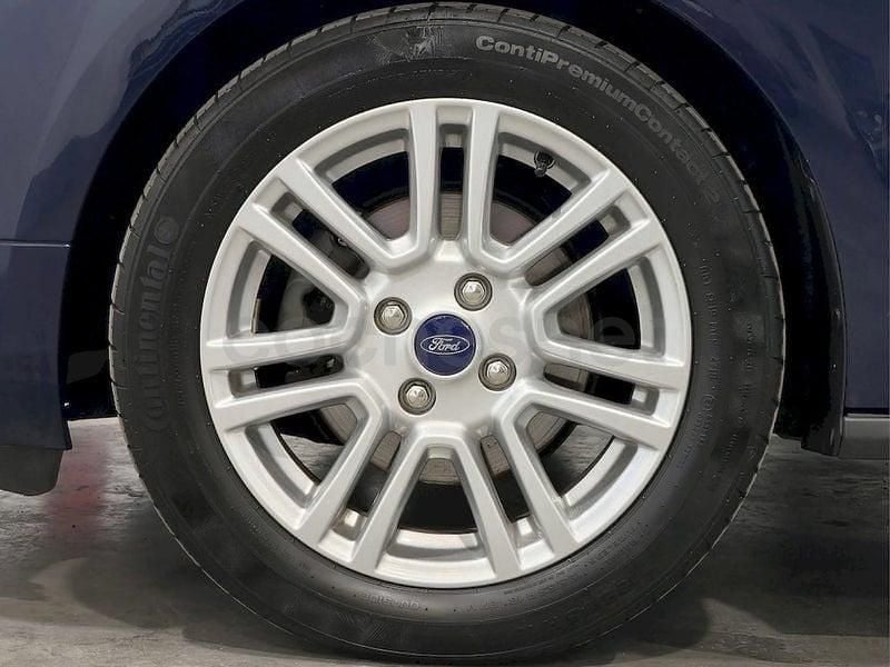 Usado Ford Tourneo Courier Trend 100 CV (73 kW) 2020 Azul Monovolumen